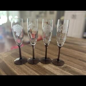 Libbey Purple Amethyst Tulip Stem Etched Grape Design Champagne Flutes Set Of 4‎